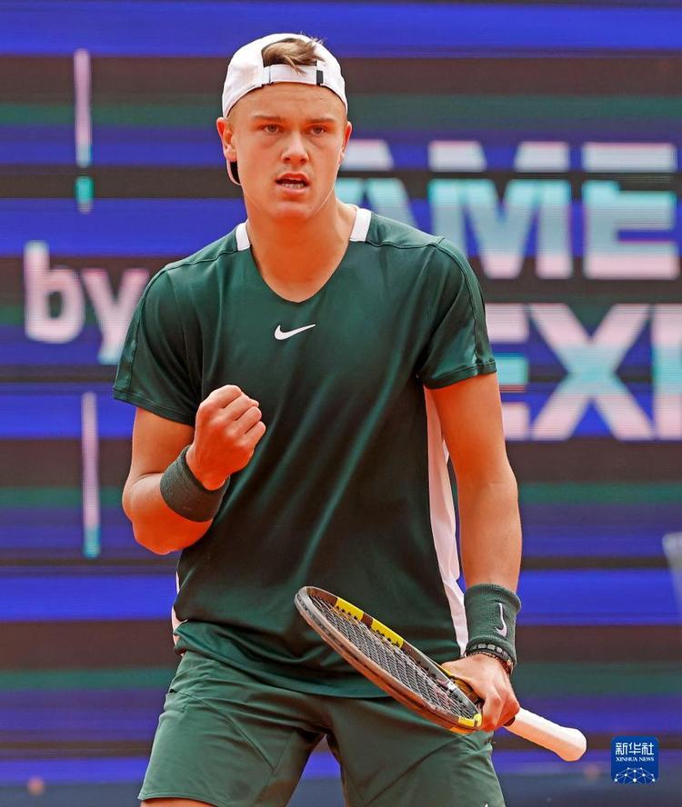 以便专注于 以便专注于