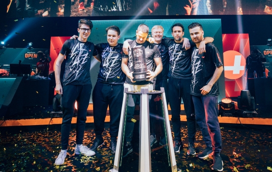 角完成变线 角完成变线